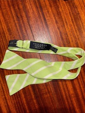 Men's Collared Greens Lime Green Striped silk Cotton Bow Tie